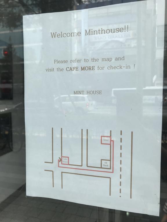 Mint House - Female Only Hotel Busan Bagian luar foto